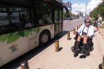 (Не)достъпни автобуси: Мъж в инвалидна количка не успя да се качи в две превозни средства 