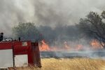 Пожар в Българово: Има изгорели постройки, евакуират хора (СНИМКИ, ВИДЕО)
