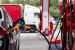 Части от Русия остават без горива, вече продават бензин с купони