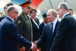 Путин на китайска земя: Руският президент беше посрещнат с червен килим (СНИМКИ) 