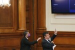 След като гласуваха „въздържал се“: ДБ искат да се влиза в НС със зелен сертификат