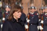 Гърция избира президент: Как еднополовите бракове спънаха Катерина Сакеларопулу?