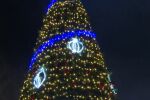 Коледната елха в Пловдив грейна, последва пищна заря