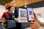 QR кодовете и биометричните данни ще станат основен метод за плащане в Русия