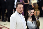 Илън Мъск и Граймс станаха родители! Бебето е момче и се казва X Æ A-12 Musk 