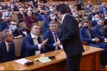 Кирил Петков и Делян Пеевски влязоха в директен сблъсък в НС (ВИДЕО)