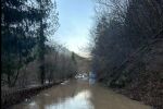 Проливни дъждове активираха свлачища в Смолянско: 