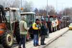 Фермерско недоволство: Трактори от цяла Гърция блокират Атина 