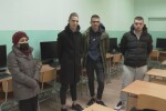 Деветокласници върнаха откраднатата чанта на възрастна жена 