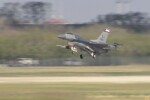 България ще купи още осем изтребителя F-16