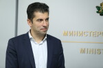 МВнР е изпратило запитване за канадското гражданство на Кирил Петков