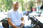 Скутер вместо задръстване: Как един човек реши да препрограмира движението в София (ВИДЕО)