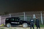 Граничен патрул засече 20 мигранти при Звездец, един е прострелян след, след като нападнал полицай