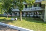 15-годишен е с опасност за живота след падане от тераса на хотел в Китен