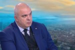 Маноил Манев: Случващото се с изтеклите снимки е политическо-мафиотска атака