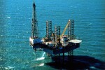 Петрол и алуминий поеха нагоре: Европа обмисля ембарго на нефтения внос от Русия