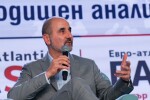 Цветан Цветанов показа част от екипа си