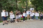 Протест с искане за справедлив процес пред Съдебната палата в Пловдив