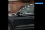 Дете зад волана на дипломатически автомобил в София (ВИДЕО)