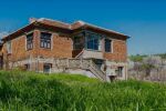 „Купихме си къща в България само за £25 000: Британци разказват как ремонтират имота си у нас