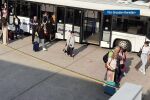 Мръсни автобусни, изнервен персонал и ядосани пътници: ГВА глобява летищата у нас