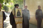 Опашка от вярващи заради чудотворната икона на Св. Никифор във Враца 