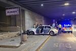 Тежък инцидент в Пловдив: Шофьор помете пешеходци на спирка на градския транспорт (СНИМКИ)