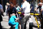 Момче с тротинетка блъсна възрастна жена върху трамвайни релси в центъра на София