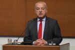 Спорове в парламента: Кои са коректните данни за дупката в бюджета