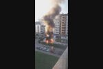 Няколко автомобила горяха в столичния кв. 