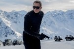 007 на Даниел Крейг е най-добрият комарджия от поредицата