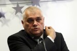 ГЕРБ призоваха президента да не подписва указ за новия началник на отбраната