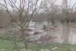 Заради дъждовете: Високи води застрашават много места в страната