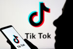 Албания спира TikTok заради опасения за насилие сред децата