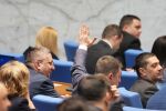 След серия от скандали: Депутатите гласуваха на първо четене удължителния закон за бюджета
