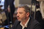 Делян Добрев ще се оттегли от парламента