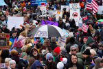 Най-малко 8 млн. души участваха в протестите срещу Тръмп в САЩ