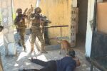 Проучване от птичи поглед, атака, обезвреждане на терорист: Какво правят командосите от специалните сили на армията?