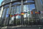 Българските евродепутати от ЕНП с реакция за рефереднумът за еврото