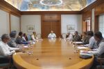 Крехкото примирие между Индия и Пакистан остава в сила