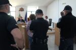 Парични гаранции за шестима от арестуваните за престъпна схема медици в Пловдив