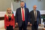 След Джевдет Чакъров още един депутат напусна групата на ДПС-ДПС и застана до Делян Пеевски