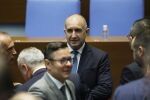 Бъдещият кабинет: Кои са вероятните министри в правителството на Румен Радев?