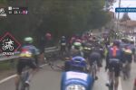 След масовото падане на колоездачи на Giro d'Italia: Какво е състоянието на пострадалите?