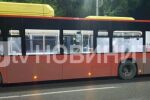 Обвиниха 16-годишния, стрелял по автобус в Перник