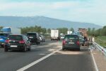 Съдът решава дали да остави за постоянно в ареста шофьора на автобуса от катастрофата на „Хемус“