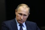 Путин е в самоизолация след случаи на COVID-19