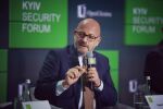 Радан Кънев: 16-годишният ми син беше задържан за 24 часа за около грам марихуана