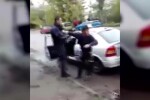 Младежи се сбиха с полицаи във Видин (ВИДЕО)