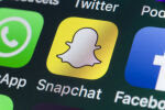 Snapchat вече ще таксува потребителите за съхранение на стари снимки и клипове